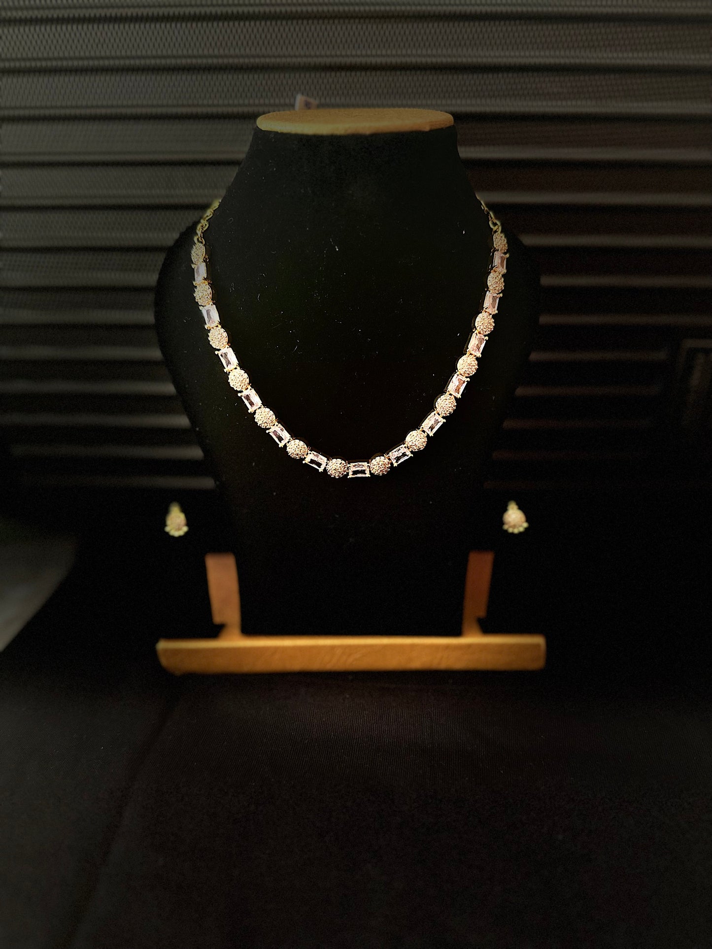 Necklace with Earing's - DC-0002
