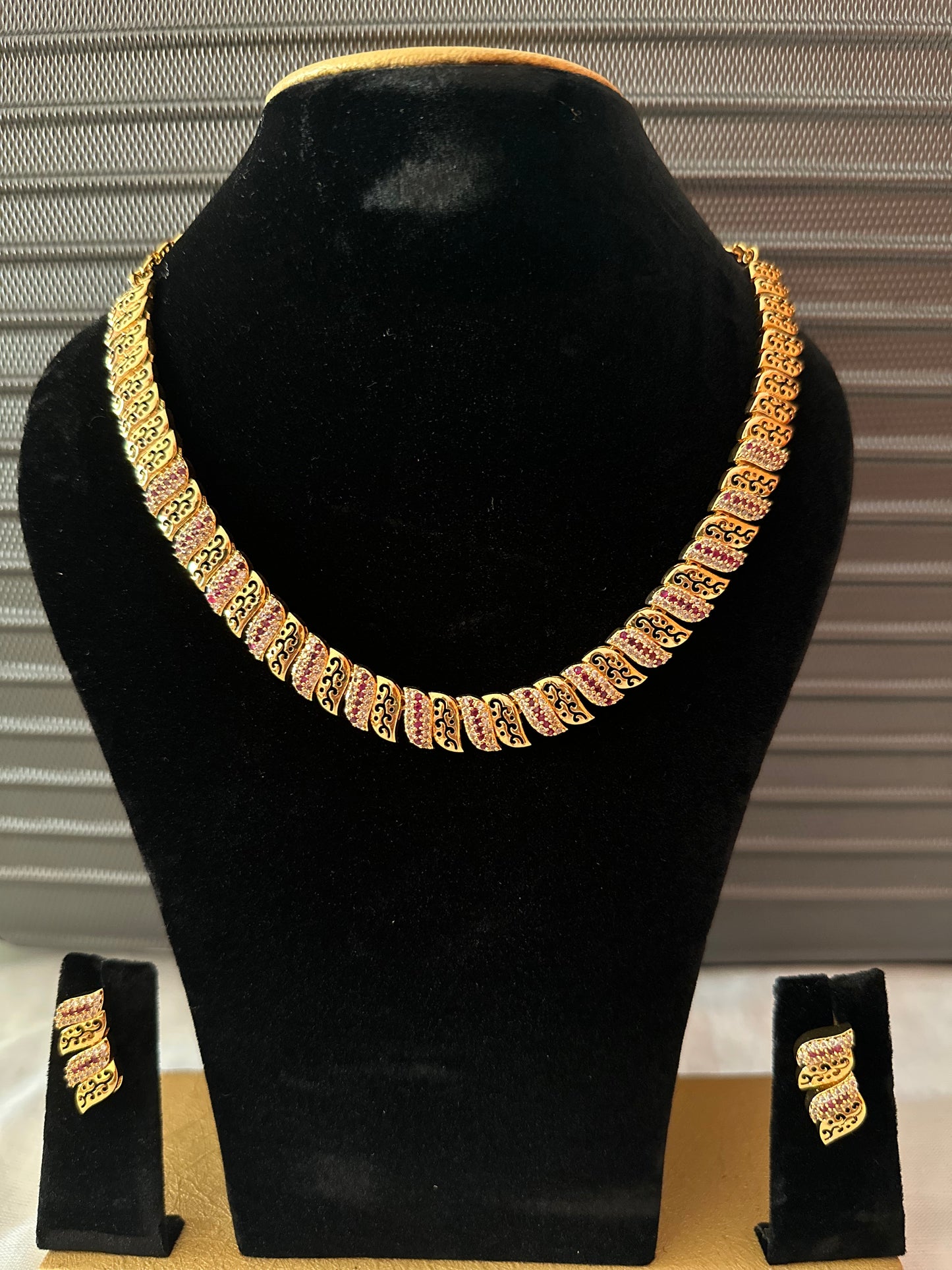 Necklace with Earing's - DC-0001